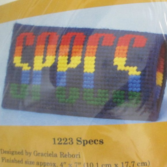 NIP  Rainbow Hard Plastic Canvas LGBTQ Craft Kit Eyeglasses - Picture 1 of 7